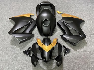 02-12 Noir Mat & Or VFR800 Carénage Moto