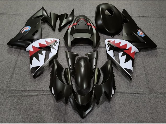 04-05 Bomber Betty Noir Mat ZX10R Carénage Moto 04-05 Bomber Betty Noir Mat ZX10R Carénage Moto